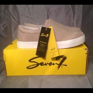 Seven7 Shoes - NWT SEVEN7 footwear - Gemini 2051 color: Taupe Seven7 Shoes - NWT SEVEN7 footwear - Gemini 2051 color: Taupe